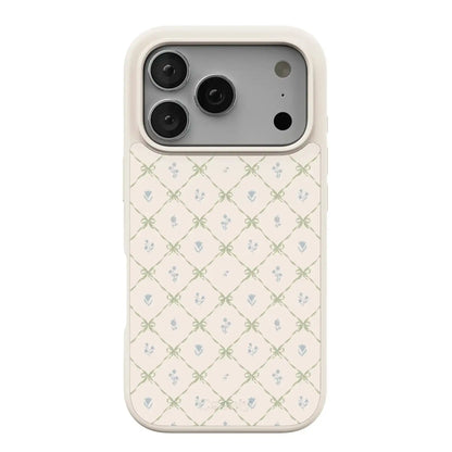 Petit Petals | Dainty Lattice Case