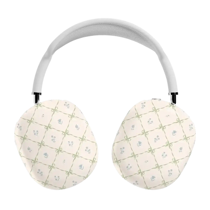 Petit Petals | Dainty Lattice AirPods Max Case