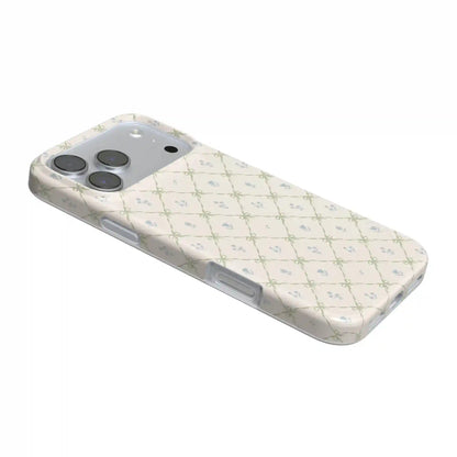 Petit Petals | Dainty Lattice Case