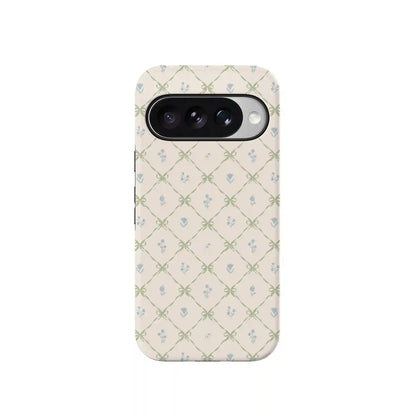 Petit Petals | Dainty Lattice Case